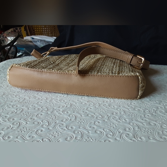 NEW Leoma Lovegrove Crossbody - Picture 7 of 12